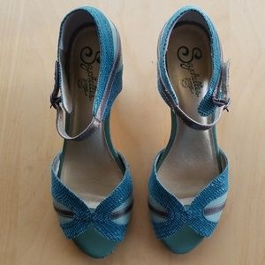 Turquoise/gold Seychelles high heels
